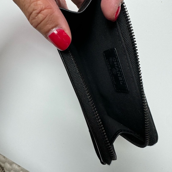 Chanel Lambskin Quilted CC Zip Around Card Holder Black - Picture 5 of 6